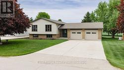 23 PARKER DR DRIVE E Morris Turnberry (Belgrave), ON N0G 1E0