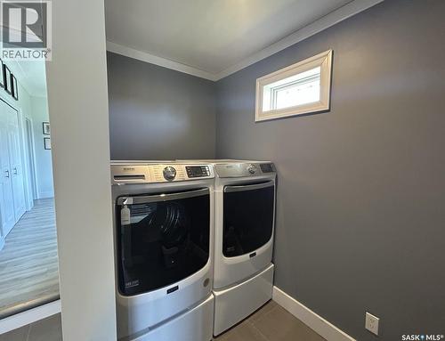 104 Central Boulevard, Nipawin, SK - Indoor Photo Showing Laundry Room