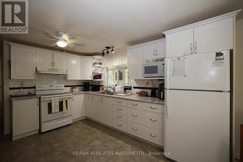 9 Sutton Drive, Edwardsburgh/Cardinal, ON - Indoor Photo Showing Kitchen With Double Sink
