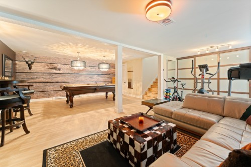 Salle familiale - 1215 Rue Aurélien, Magog, QC - Indoor Photo Showing Living Room