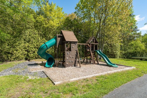 À proximité - 1215 Rue Aurélien, Magog, QC - Outdoor