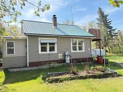 214 Black Avenue W  Oakburn, MB R0J 1L0