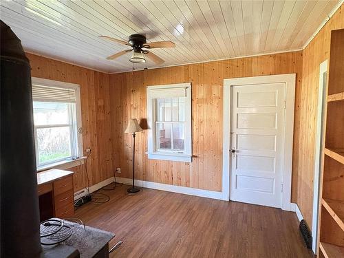 214 Black Avenue W, Oakburn, MB - Indoor Photo Showing Other Room