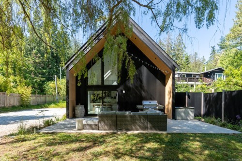 146 Menhinick Dr, Salt Spring, BC 