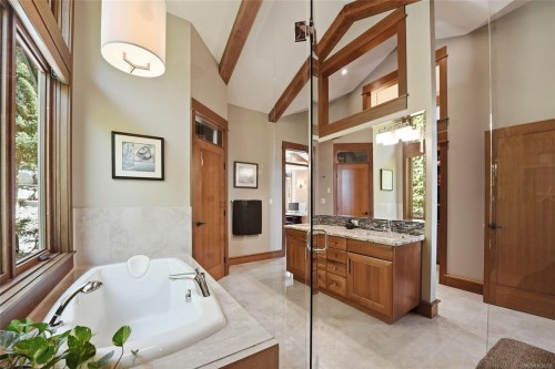 3230 Huntington Pl, Nanoose Bay, BC 