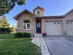 16 - 751 RYMAL ROAD W  Hamilton (Carpenter), ON L9B 2Y3