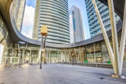 2804-14 York Street Toronto, ON M5J 0B1