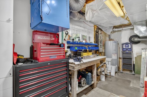 Atelier - 8 Rue Des Guides, La Minerve, QC - Indoor Photo Showing Other Room