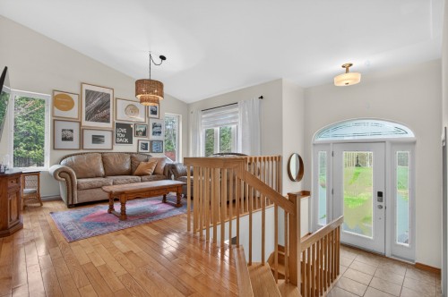 Hall d'entrée/Vestibule - 8 Rue Des Guides, La Minerve, QC - Indoor