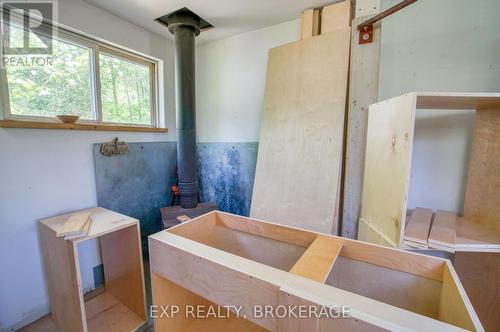 1563 Clarendon Road, Frontenac (Frontenac Centre), ON - Indoor