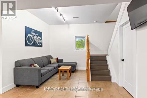 39 Long Point Road, Tay, ON - Indoor Photo Showing Other Room