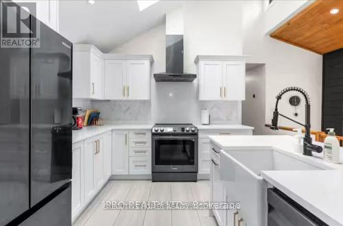 39 Long Point Road, Tay, ON - Indoor Photo Showing Kitchen
