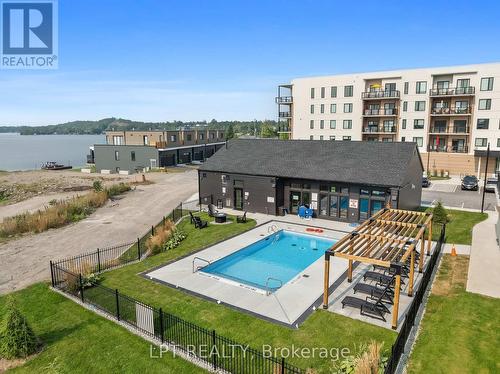 402 - 19B West Street N, Kawartha Lakes, ON - Outdoor With In Ground Pool