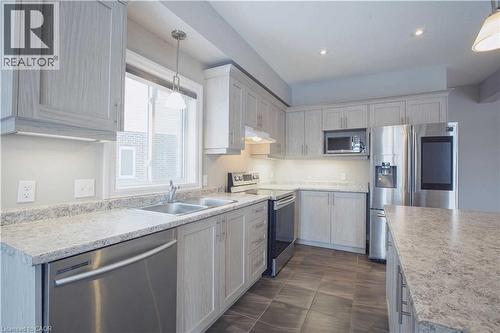 2825 Asima Drive, London, ON - Indoor Photo Showing Kitchen With Stainless Steel Kitchen With Double Sink With Upgraded Kitchen