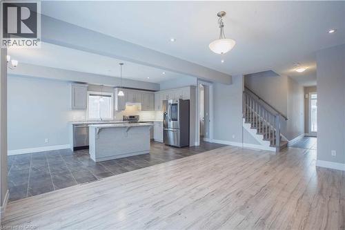 2825 Asima Drive, London, ON - Indoor Photo Showing Kitchen