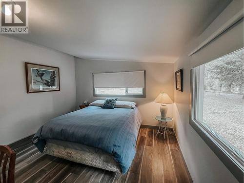 7532 Thomas Point Road, Sheridan Lake, BC - Indoor Photo Showing Bedroom