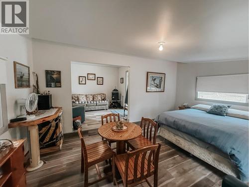 7532 Thomas Point Road, Sheridan Lake, BC - Indoor Photo Showing Bedroom