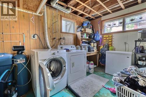 170 Elgin Crescent, Lumsden, SK - Indoor Photo Showing Laundry Room