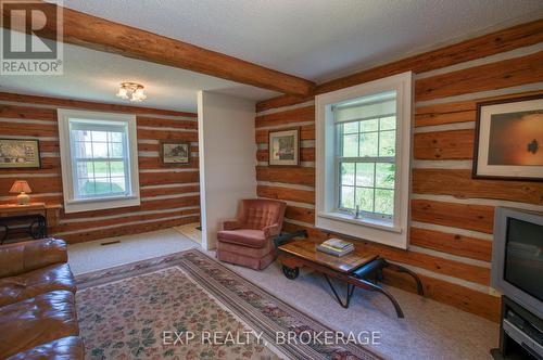 2740 Bolingbroke Road, Tay Valley, ON - Indoor Photo Showing Living Room