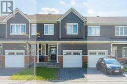 16 FOCALITY CRESCENT Ottawa, ON K1M 0N3