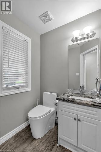 1630 Benjamin Drive, London, ON - Indoor Photo Showing Bathroom