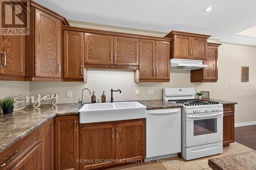 10 Emily Street, Haldimand, ON - Indoor Photo Showing Kitchen With Double Sink