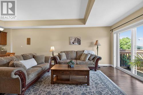 10 Emily Street, Haldimand, ON - Indoor Photo Showing Living Room