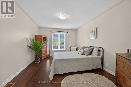 10 Emily Street, Haldimand, ON - Indoor Photo Showing Bedroom