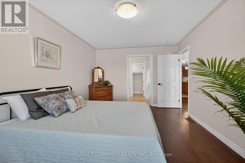 10 Emily Street, Haldimand, ON - Indoor Photo Showing Bedroom