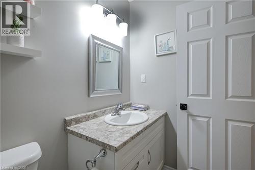 51 Devon Drive, Exeter, ON - Indoor Photo Showing Bathroom