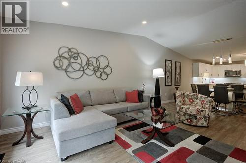 51 Devon Drive, Exeter, ON - Indoor Photo Showing Living Room