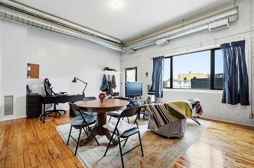 251 Princess St, Winnipeg, MB 