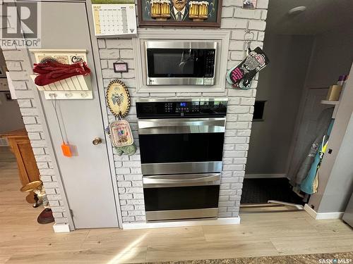310 2Nd Avenue S, Rockglen, SK - Indoor Photo Showing Kitchen