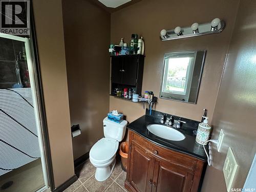 310 2Nd Avenue S, Rockglen, SK - Indoor Photo Showing Bathroom