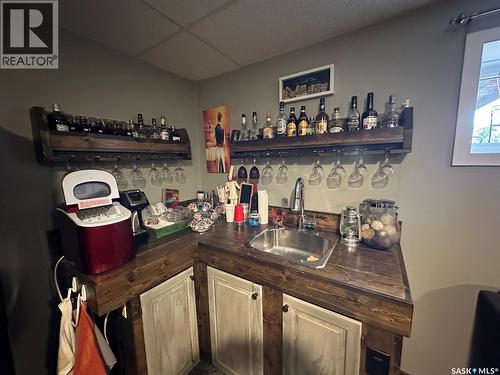 310 2Nd Avenue S, Rockglen, SK - Indoor