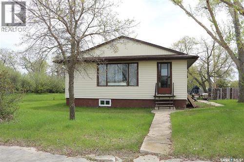 202 Main Street, Young, SK - Outdoor