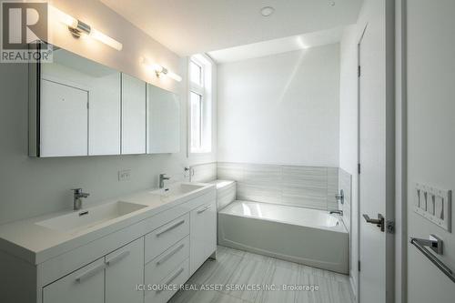 66B Perth Avenue, Toronto, ON - Indoor Photo Showing Bathroom