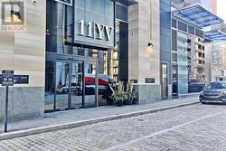 PH4 - 11 YORKVILLE AVENUE Toronto, ON M4W 0B7