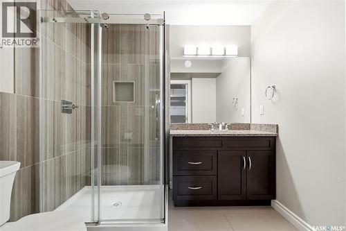 627 Paton Way, Saskatoon, SK - Indoor Photo Showing Bathroom