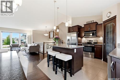 627 Paton Way, Saskatoon, SK - Indoor Photo Showing Kitchen With Stainless Steel Kitchen With Upgraded Kitchen