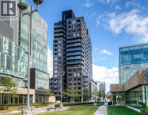 1 VICTORIA Street S Unit# 1713  Kitchener, ON N2G 1G1