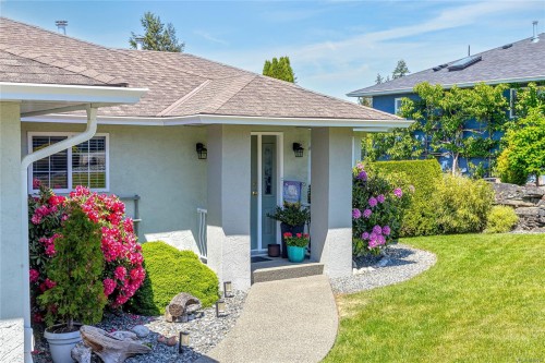 6112 Denali Dr, Duncan, BC 