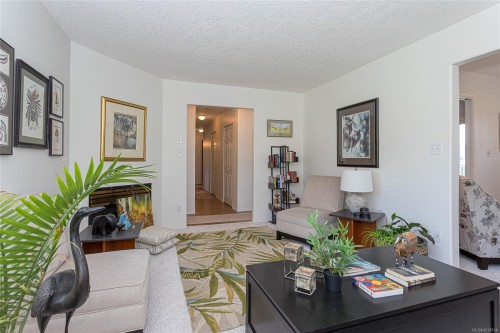 6112 Denali Dr, Duncan, BC 