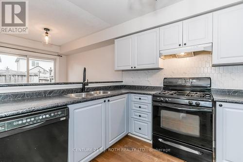 18 - 430 Mapleview Drive E, Barrie, ON - Indoor Photo Showing Kitchen With Double Sink