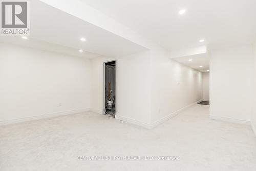 18 - 430 Mapleview Drive E, Barrie, ON - Indoor