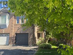 453 HEDDLE CRESCENT Newmarket, ON L3X 2J4