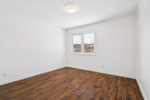 Chambre à coucher - 186 Rue St-Pierre, Sainte-Thérèse, QC - Indoor Photo Showing Other Room