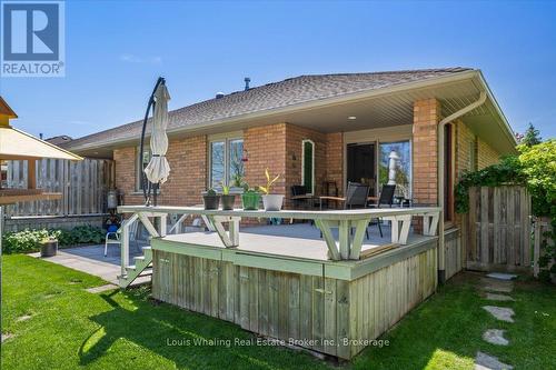 113 B 13Th Avenue, Hanover, ON - Outdoor With Deck Patio Veranda With Exterior