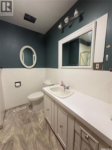 660 Alberta Avenue, Foam Lake, SK - Indoor Photo Showing Bathroom