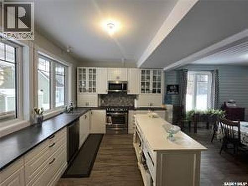20 Nipew Place, Candle Lake, SK - Indoor Photo Showing Kitchen